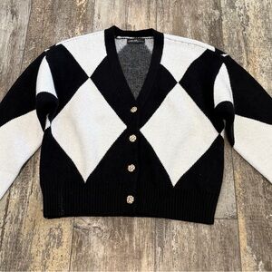 Black and White Argyle Women's Sweater